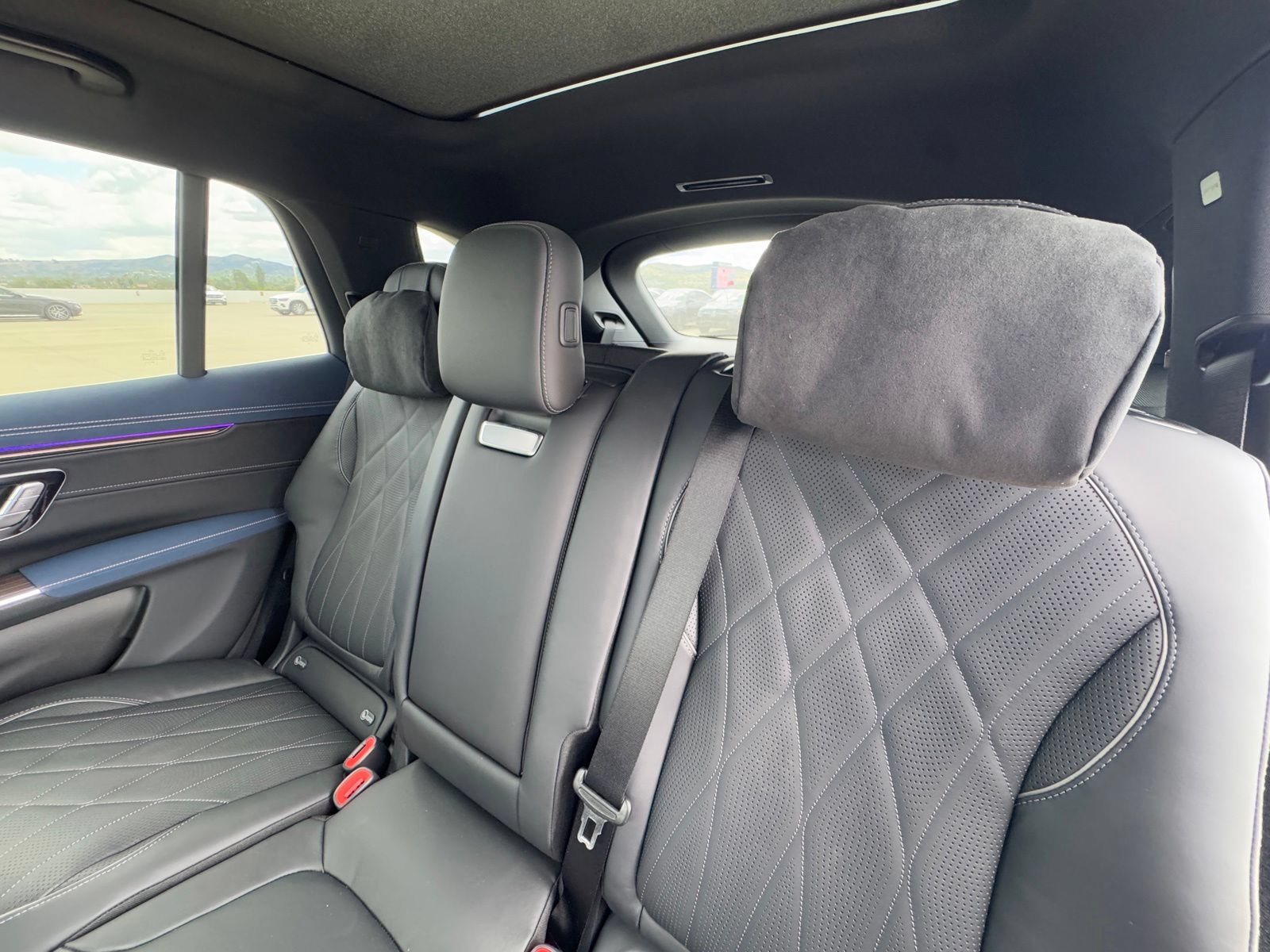 New 2026 Mercedes-Benz EQS 400 4MATIC SUV image 29