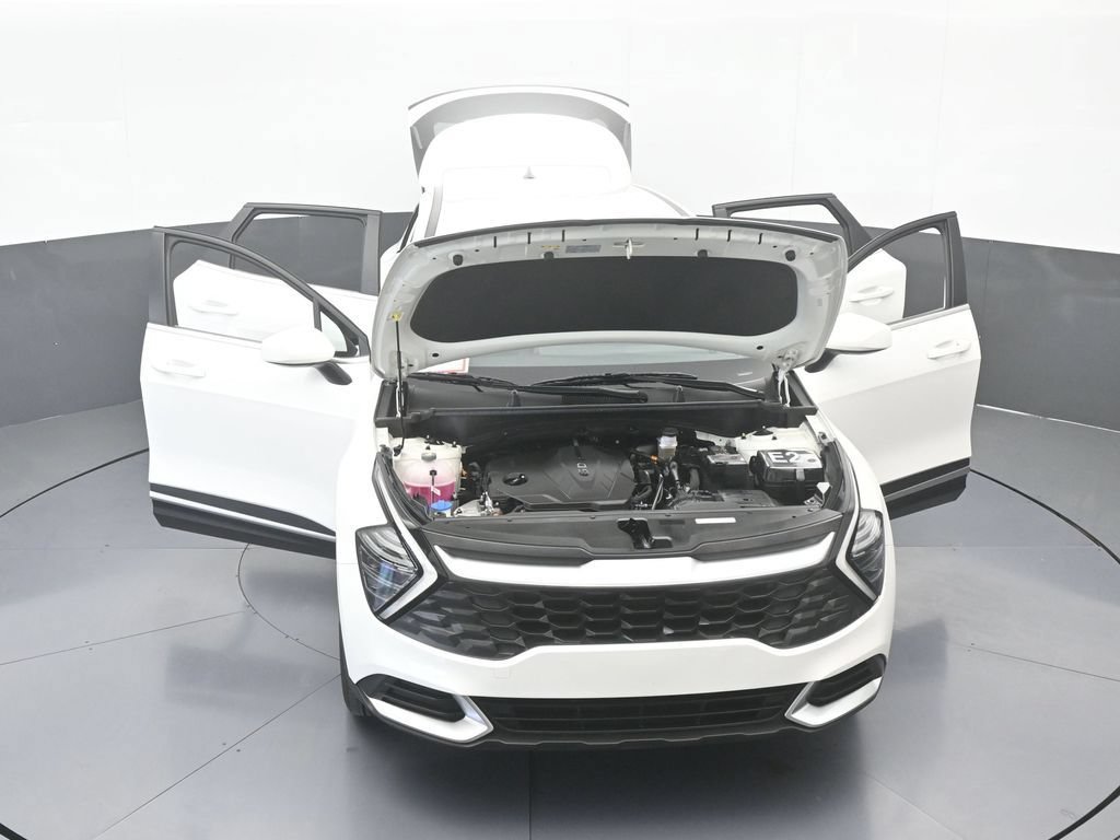 Used 2025 Kia Sportage LX FWD image 65