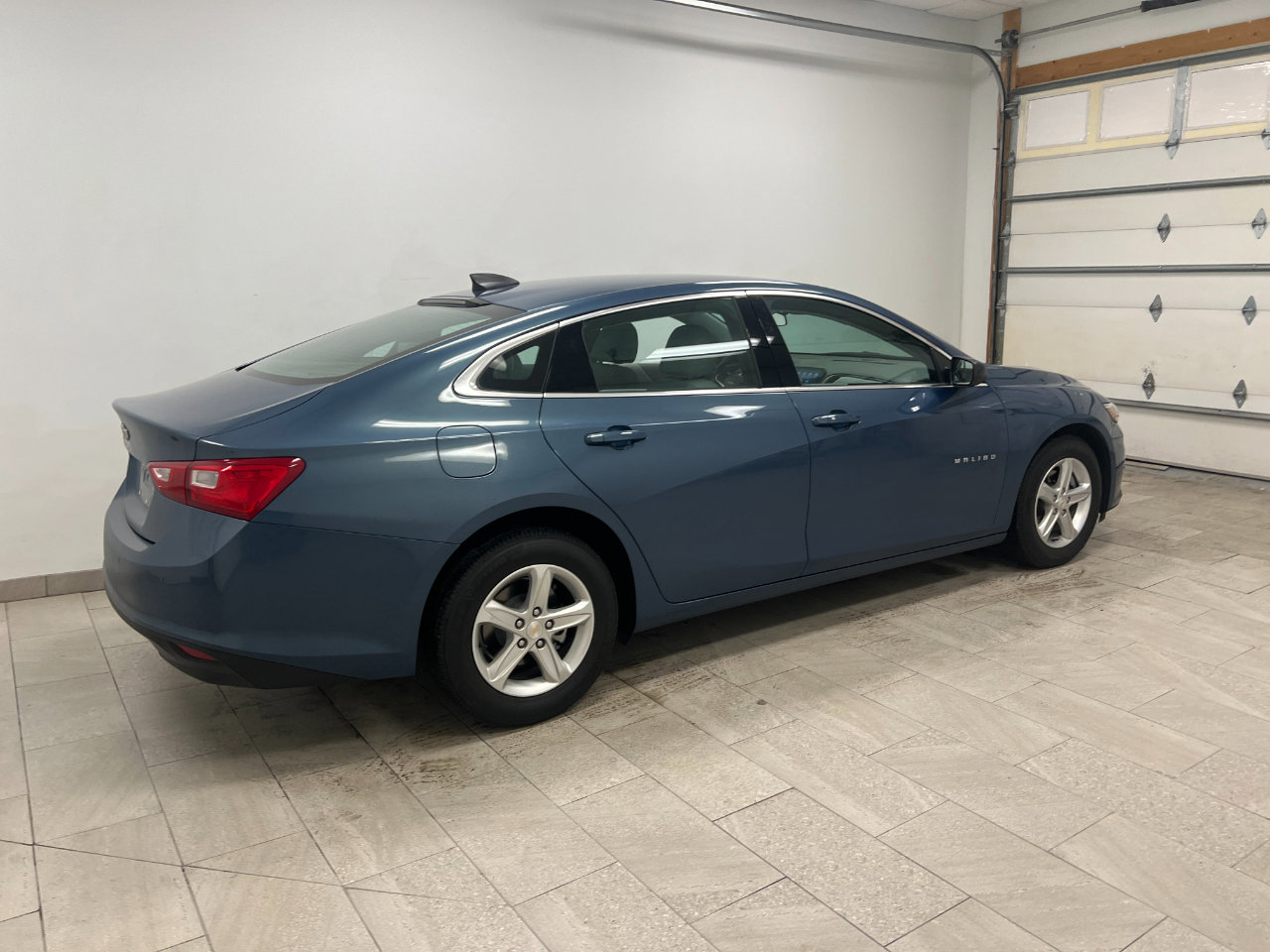 Used 2024 Chevrolet Malibu LS image 19