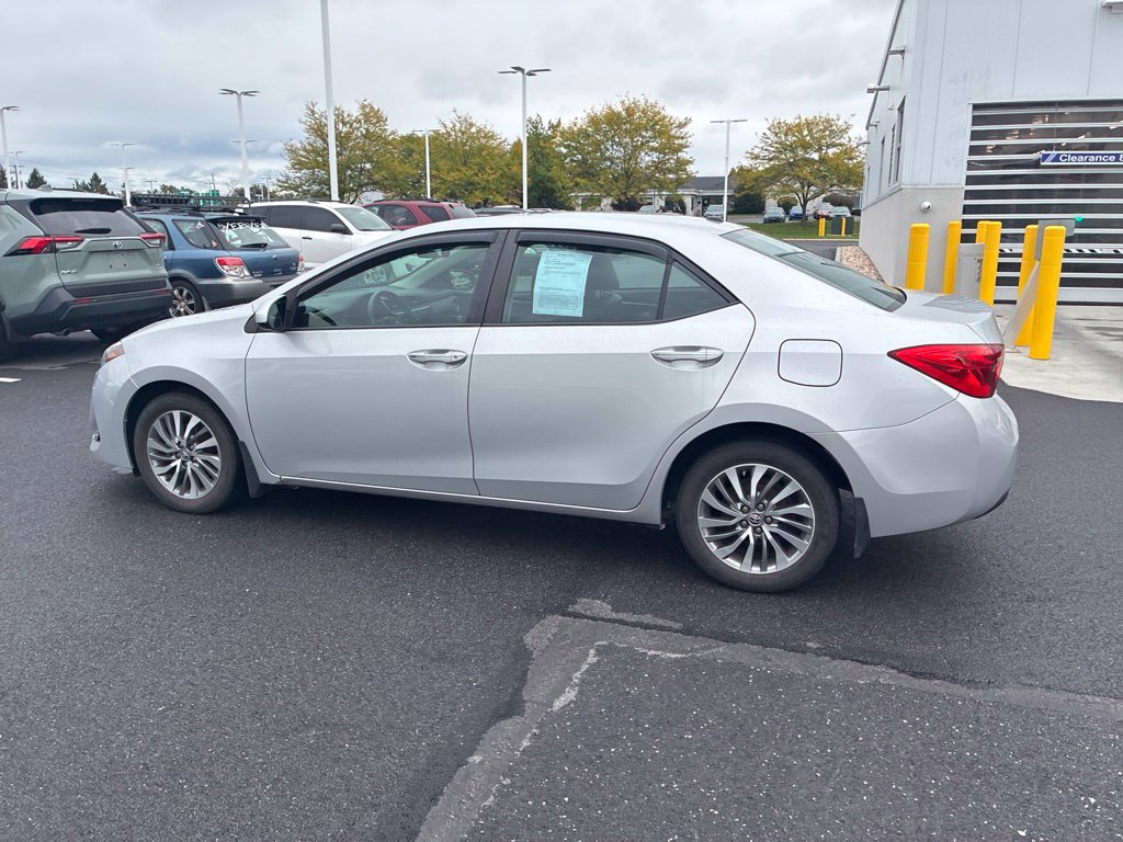 Used 2017 Toyota Corolla XLE w/ Carpet Mat Package (TMS) FWD image 13