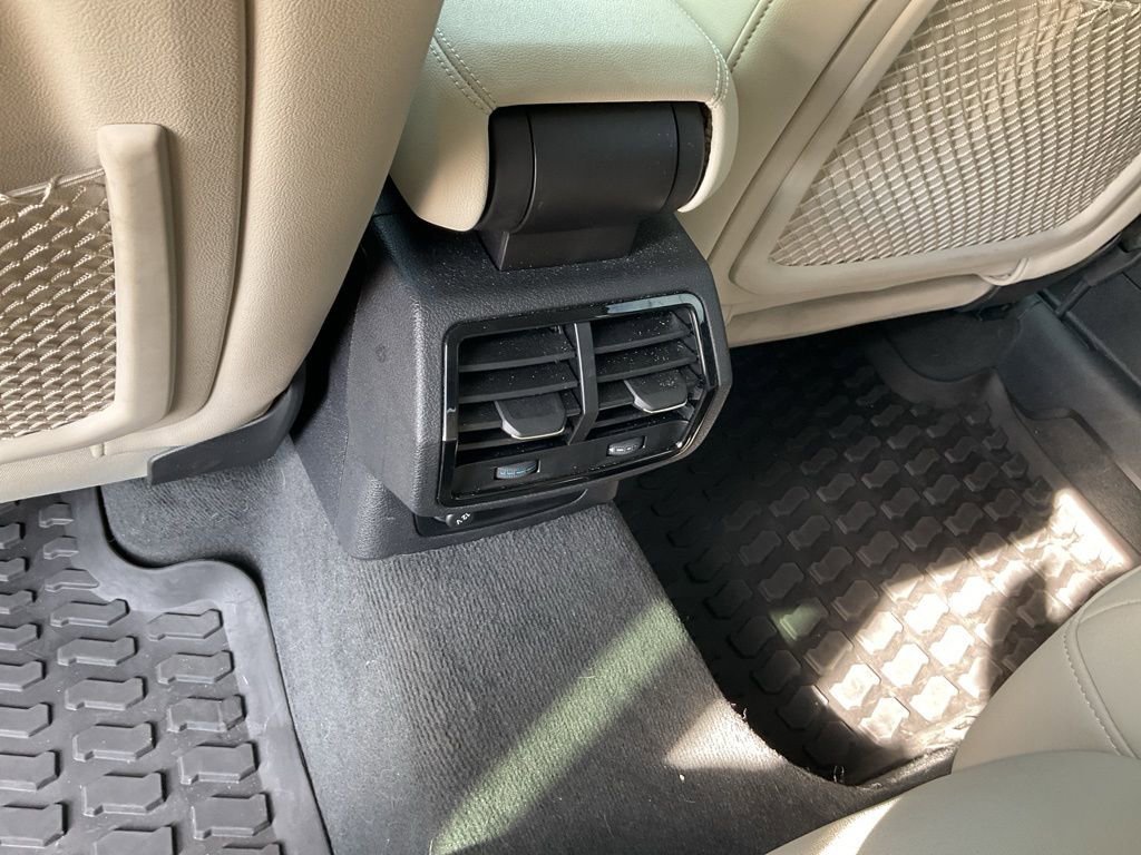 Used 2024 Audi Q3 2.0T Premium Plus image 17