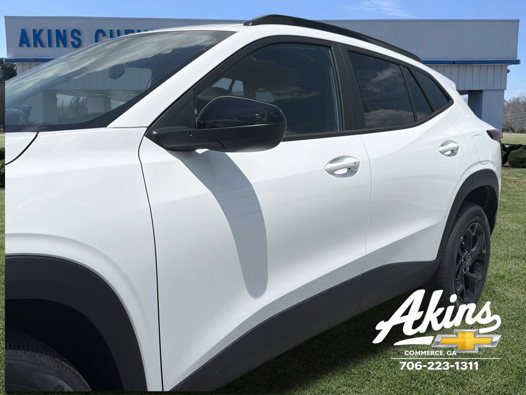 New 2026 Chevrolet Trax LT w/ Driver Confidence Package FWD image 9
