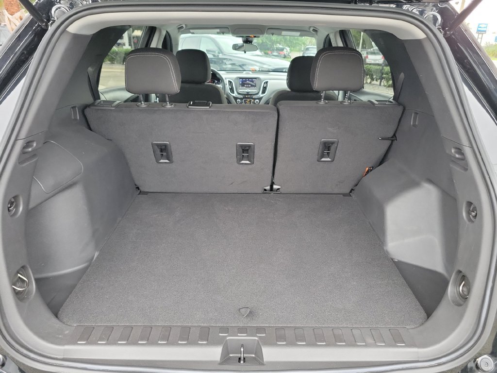 Used 2023 Chevrolet Equinox LS w/ LS Convenience Package FWD image 16