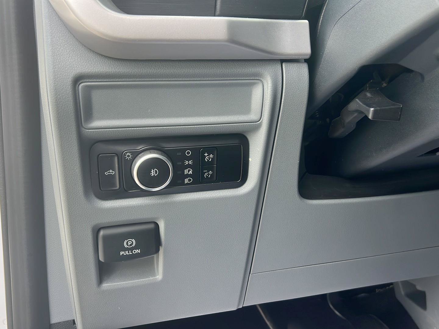 Used 2023 Ford F150 XLT AWD/4WD image 12
