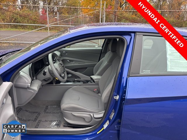 Used 2021 Hyundai Elantra SE image 18