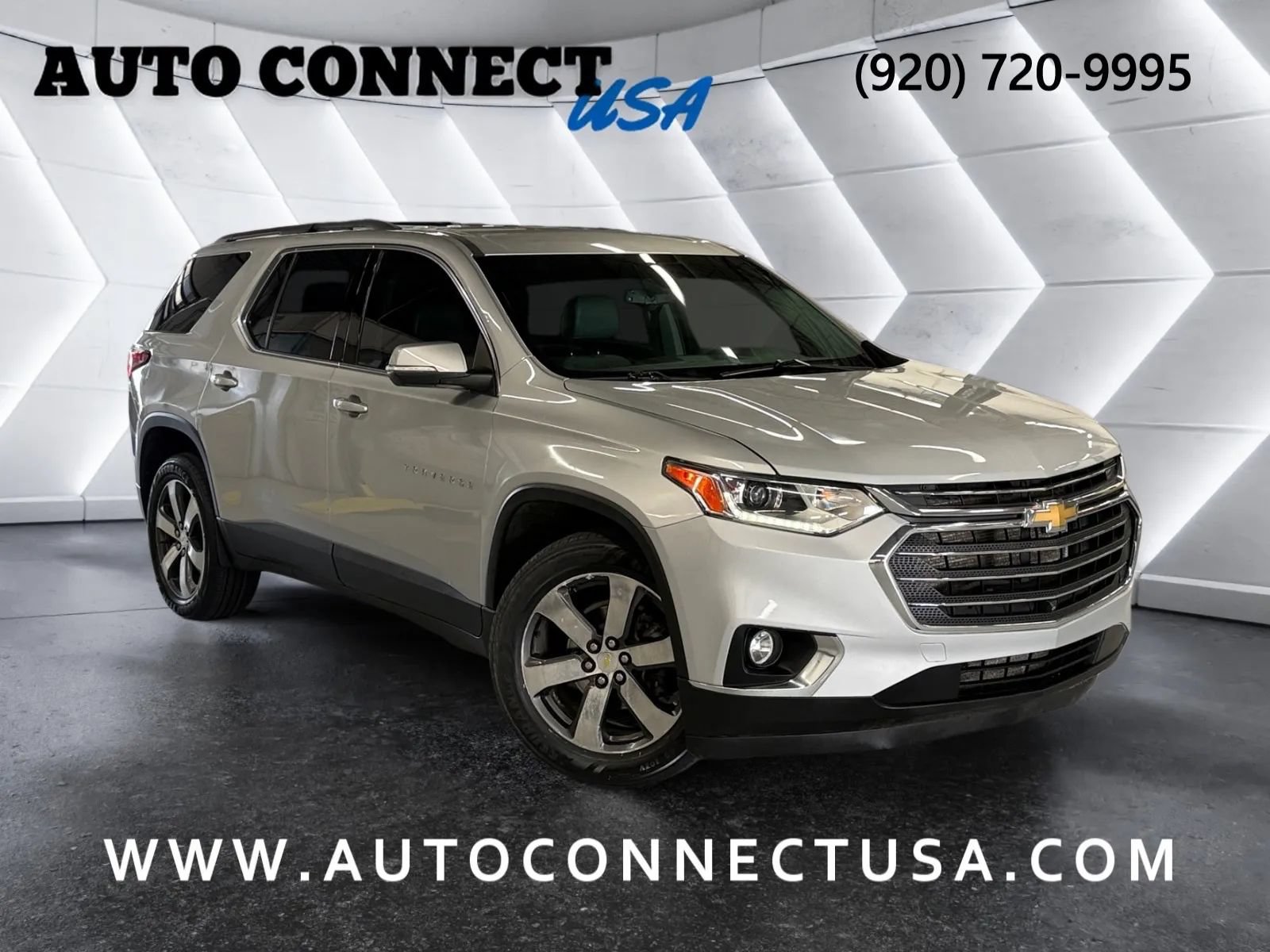 Used 2021 Chevrolet Traverse LT w/ LT Premium Package AWD/4WD image 3