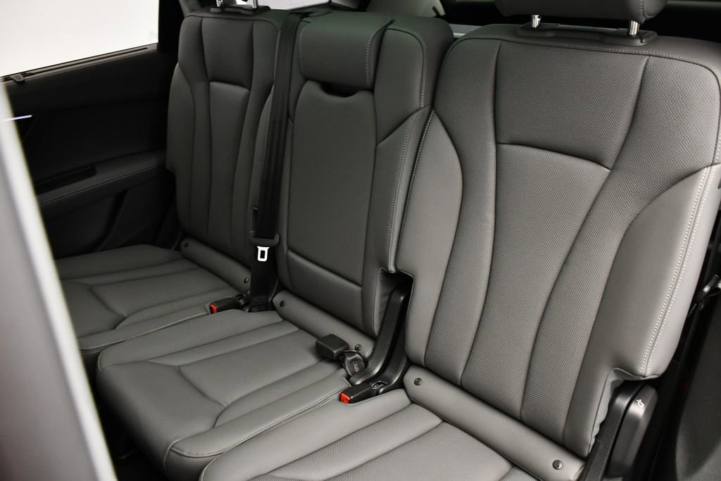 New 2025 Audi Q7 3.0T Premium Plus image 43