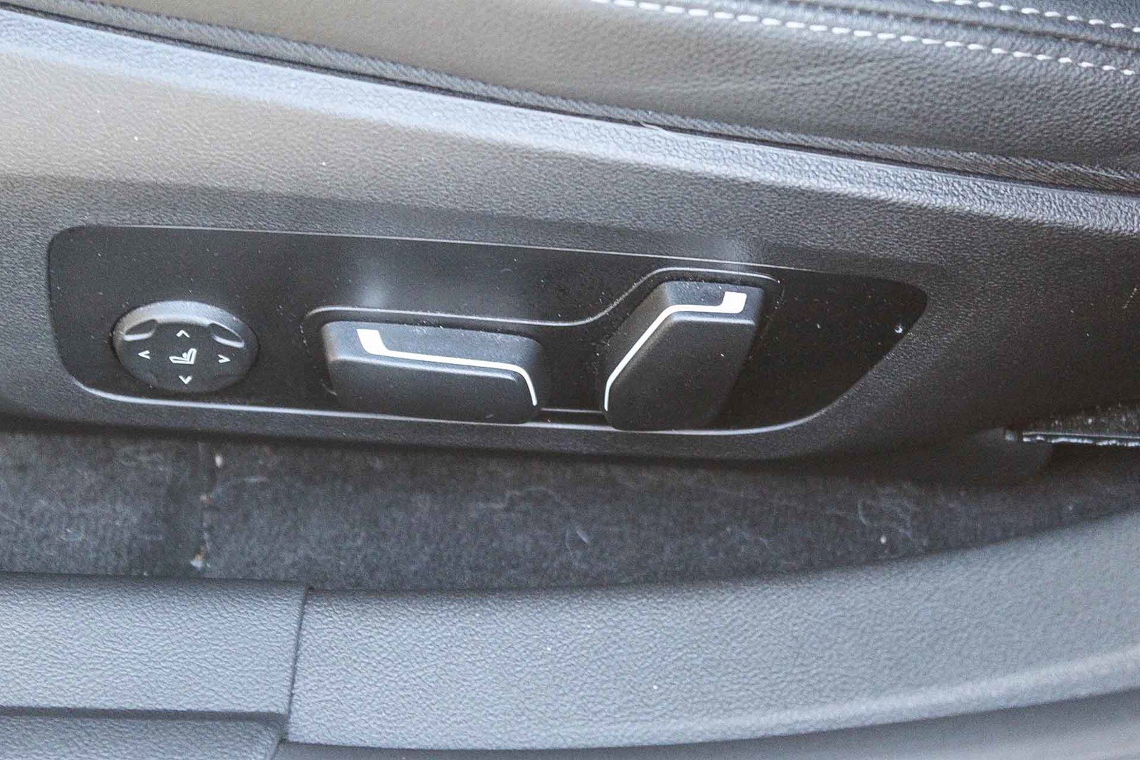 Certified 2025 BMW i4 eDrive40 w/ M Sport Package image 21