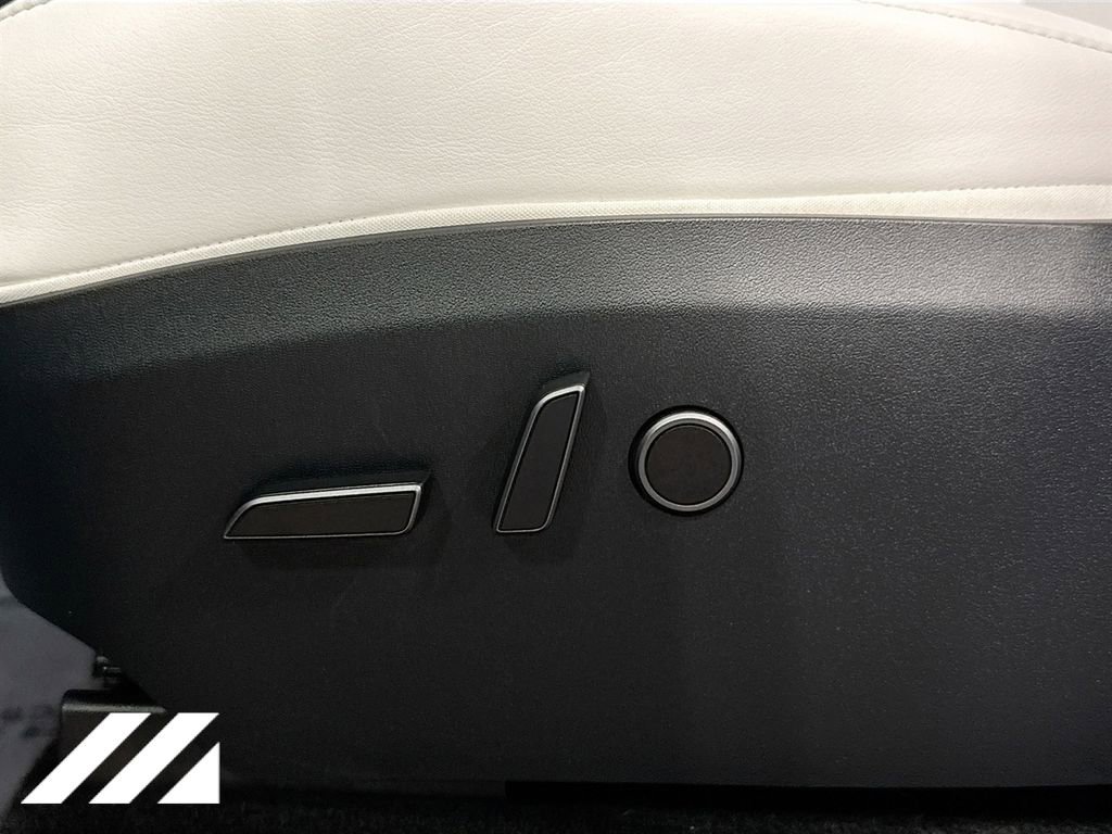 Used 2023 Tesla Model Y Long Range image 20