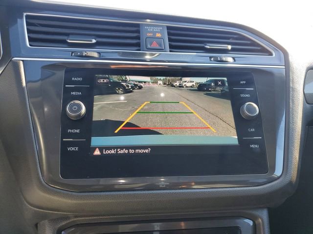 Used 2024 Volkswagen Tiguan SE image 23