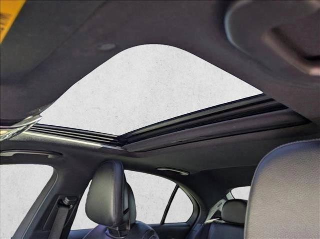 Used 2022 Mercedes-Benz C 300 Sedan image 16