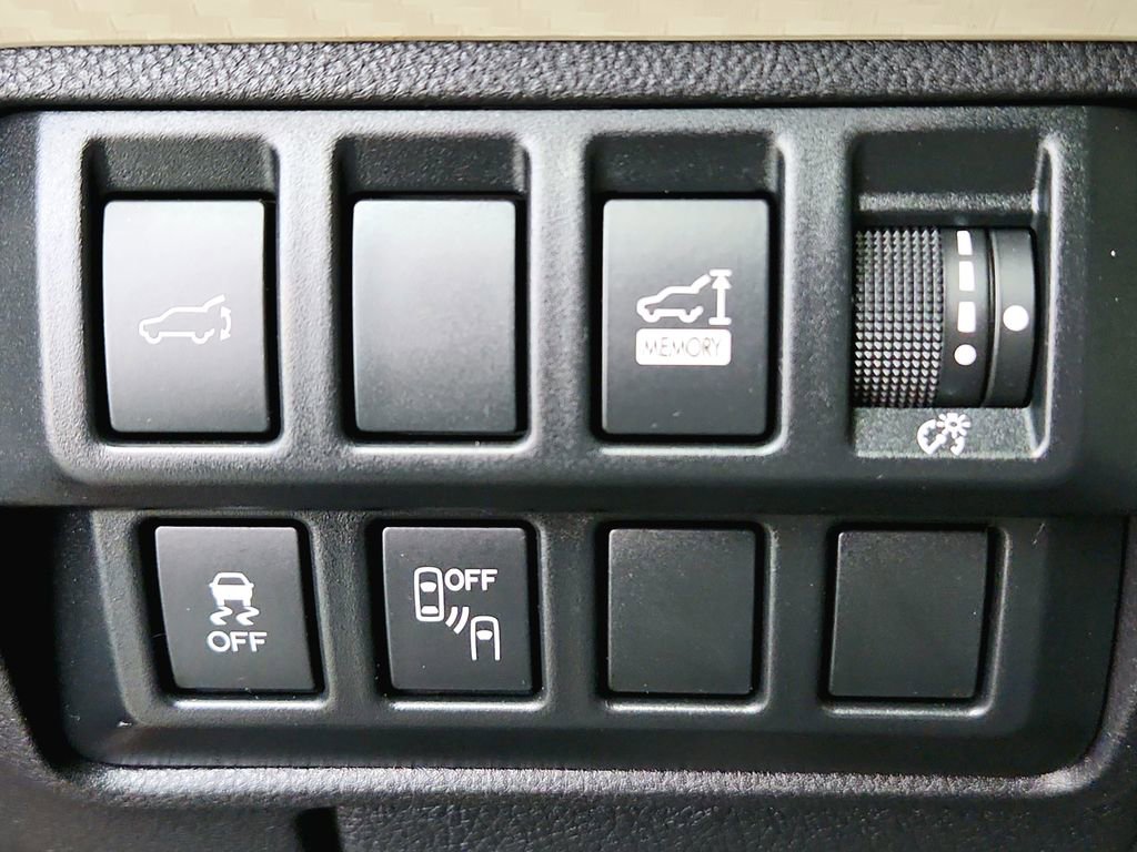 Used 2019 Subaru Ascent Premium AWD/4WD image 22