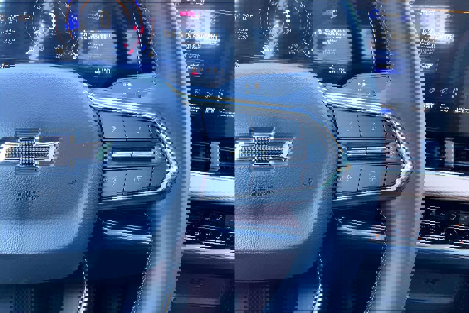 Used 2026 Chevrolet Equinox ACTIV w/ LPO, Floor Liner Package image 25