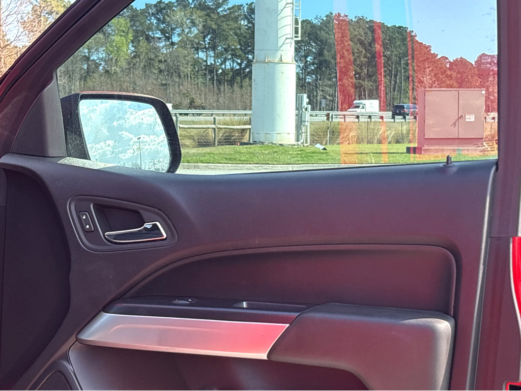 Used 2018 Chevrolet Colorado ZR2 image 17