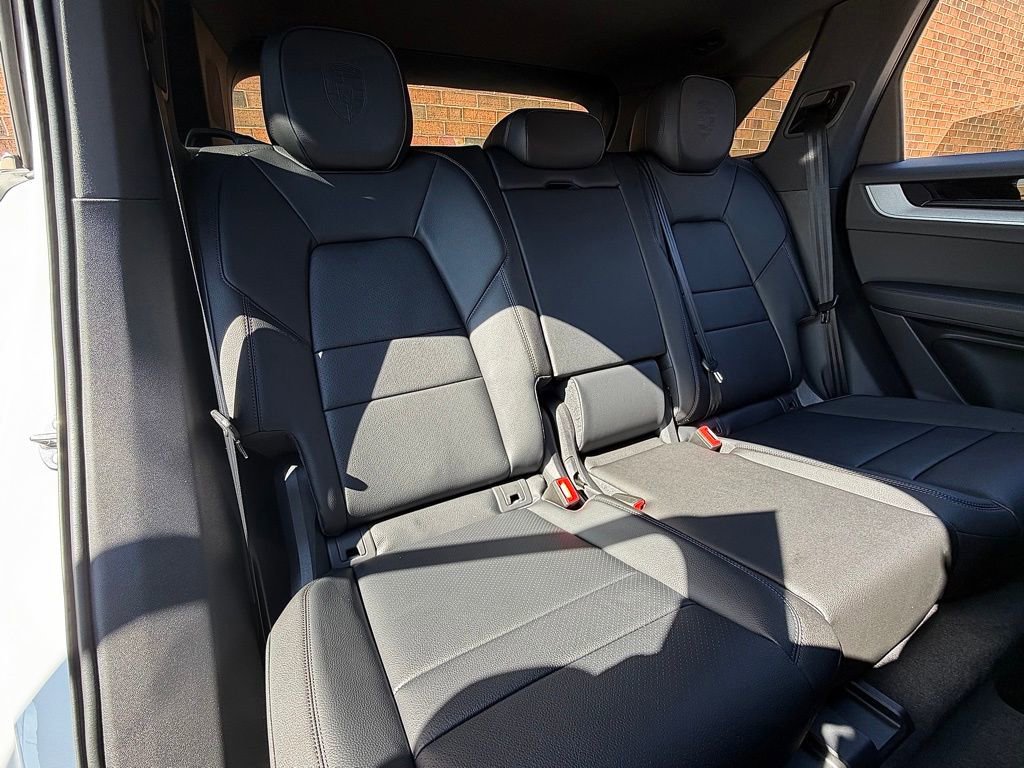 New 2026 Porsche Cayenne image 20