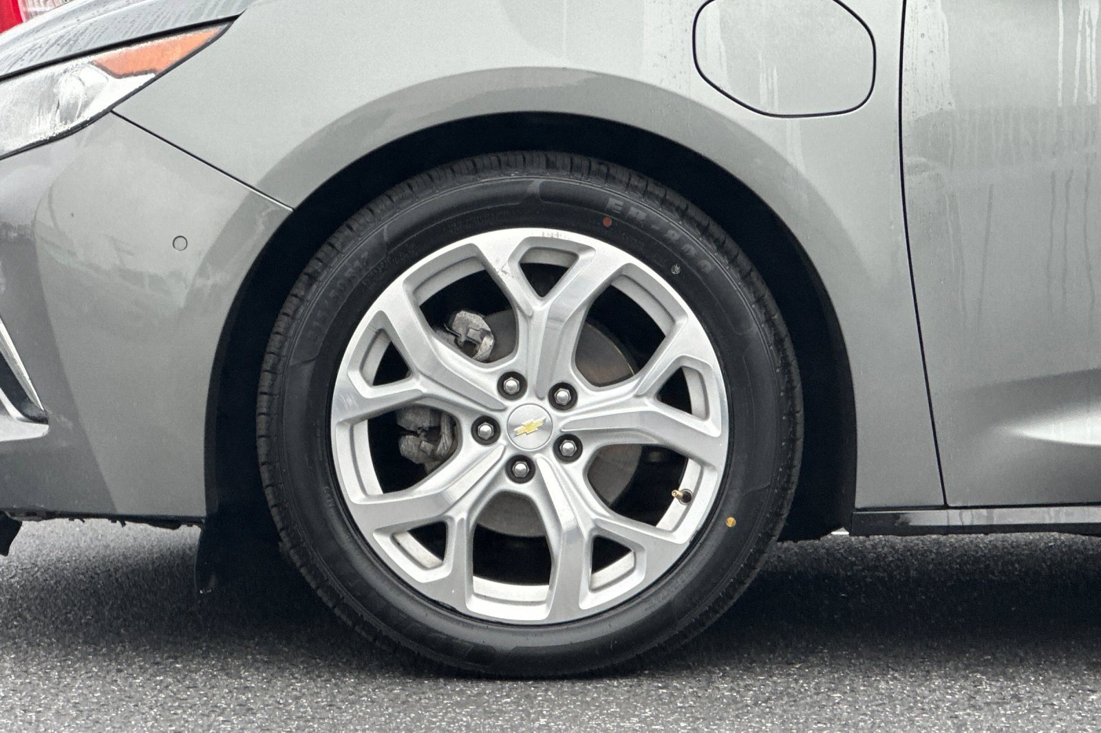 Used 2017 Chevrolet Volt Premier w/ Driver Confidence II Package image 12