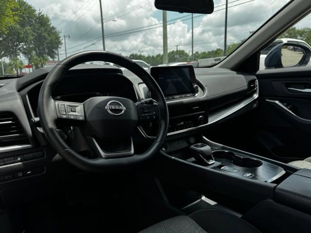 Used 2026 Nissan Rogue SV FWD image 22