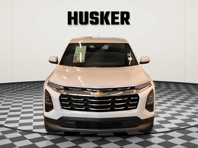 Used 2025 Chevrolet Equinox LT AWD/4WD image 3