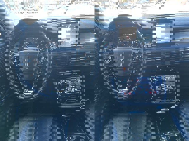 Used 2022 Lincoln Corsair AWD w/ Premium Package image 17