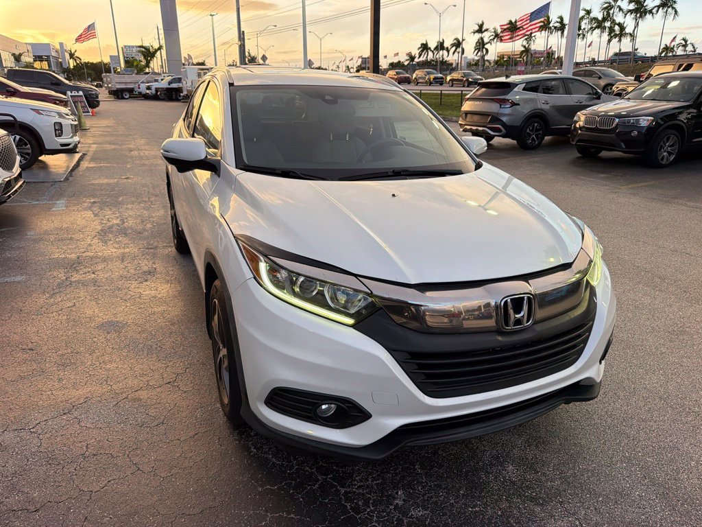 Used 2021 Honda HR-V EX image 2