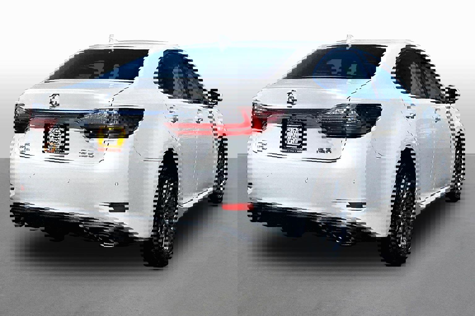 Used 2018 Lexus ES 350 w/ Premier Package image 2