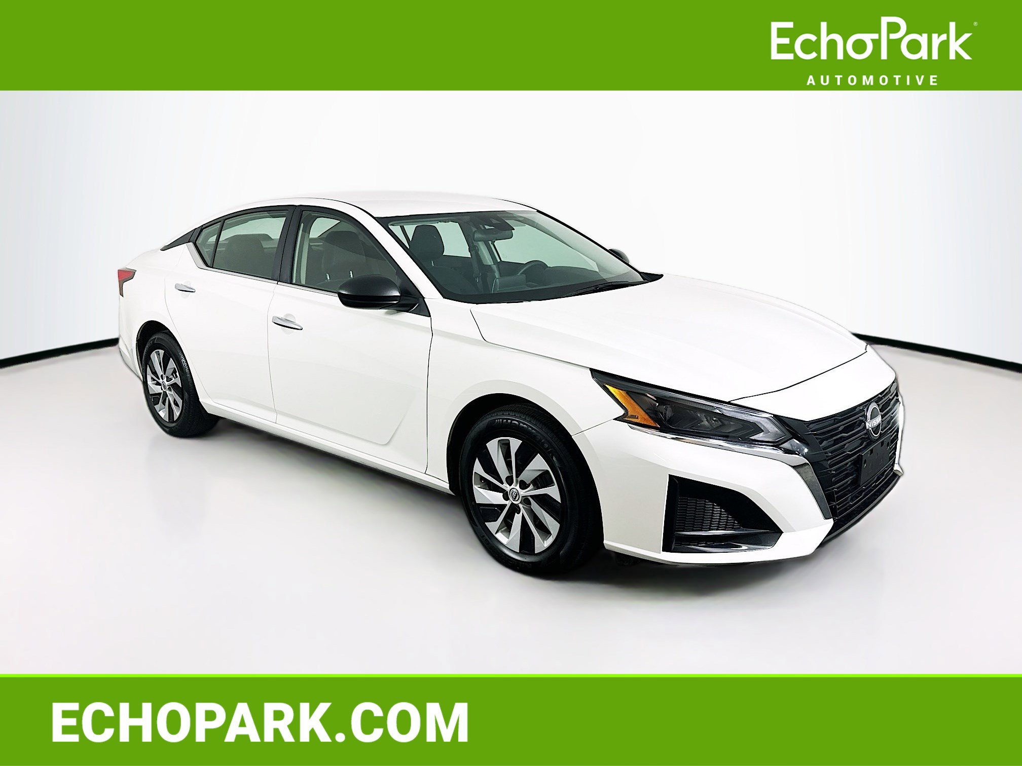 Used 2025 Nissan Altima 2.5 S FWD image 1