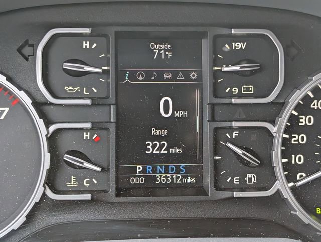 Used 2018 Toyota Tundra Platinum image 26