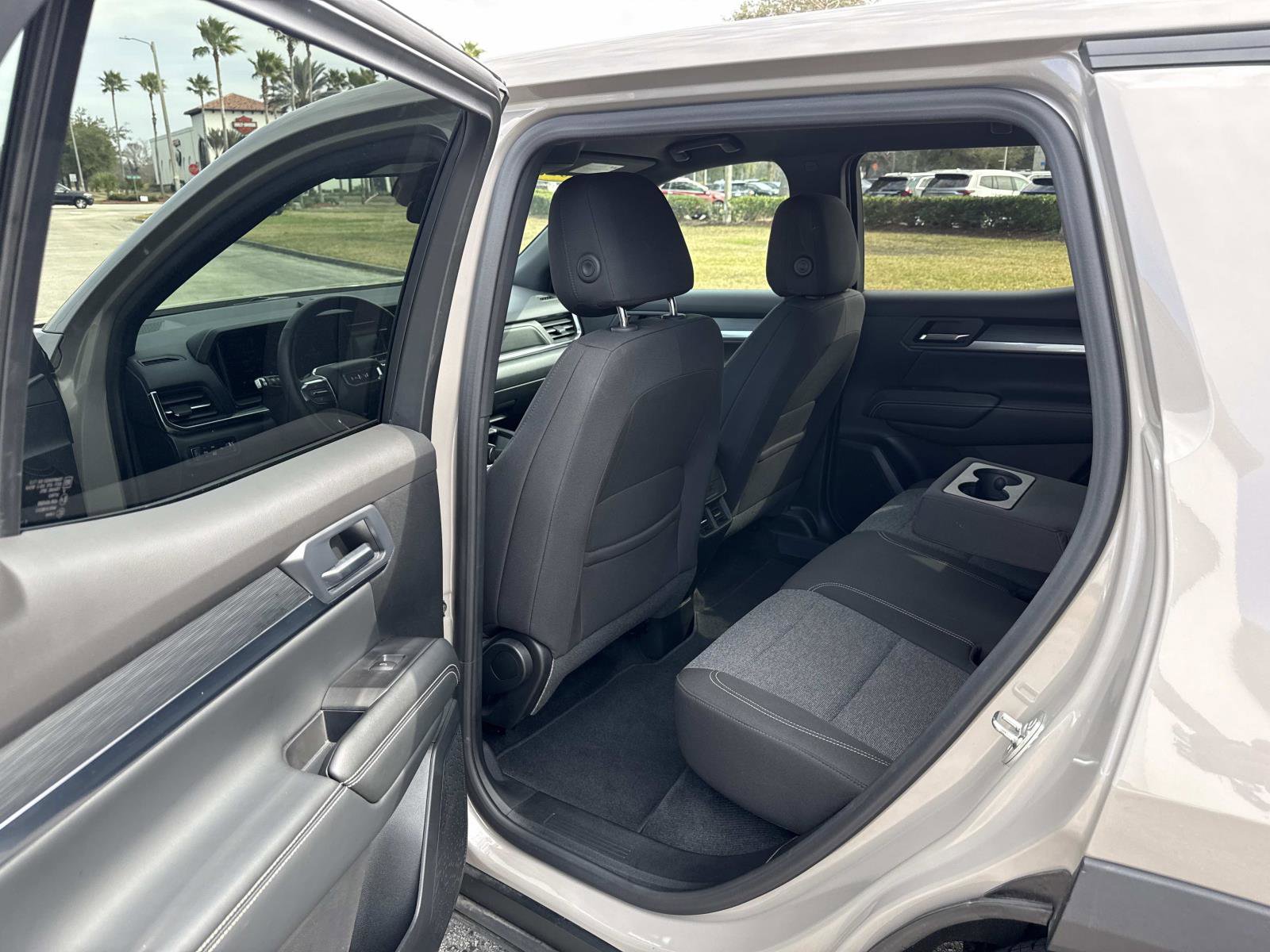 Used 2025 GMC Terrain Elevation image 12