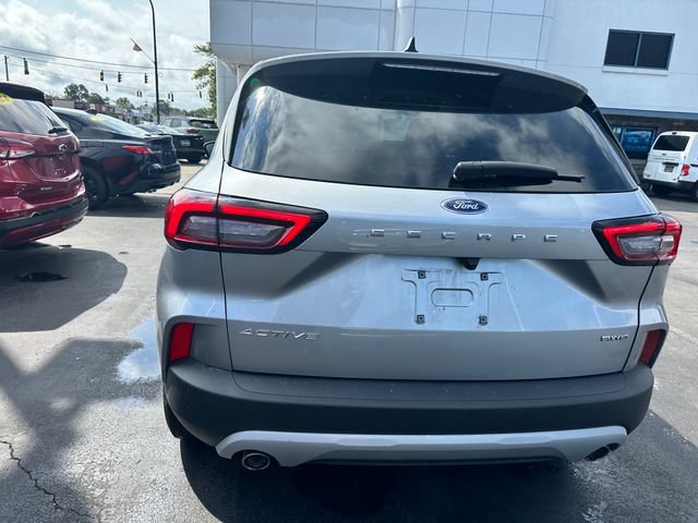 Used 2023 Ford Escape Active AWD/4WD image 32
