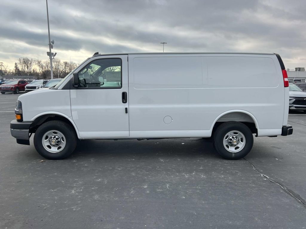 New 2025 Chevrolet Express 2500 w/ Driver Convenience Package video 2