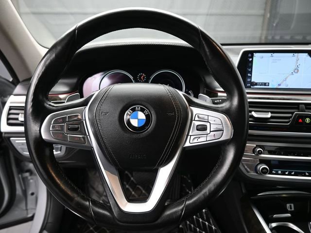 Used 2016 BMW 740i image 23