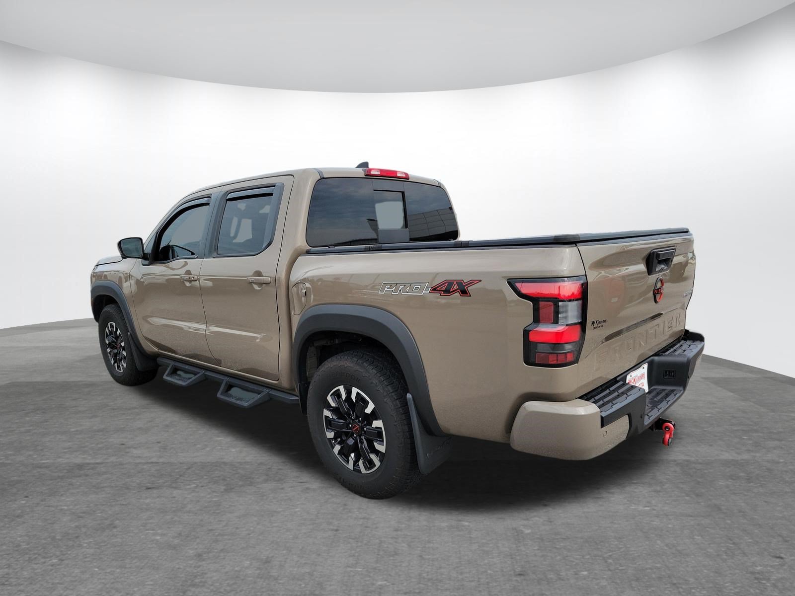 Used 2023 Nissan Frontier PRO-4X w/ Pro Convenience Package AWD/4WD image 7