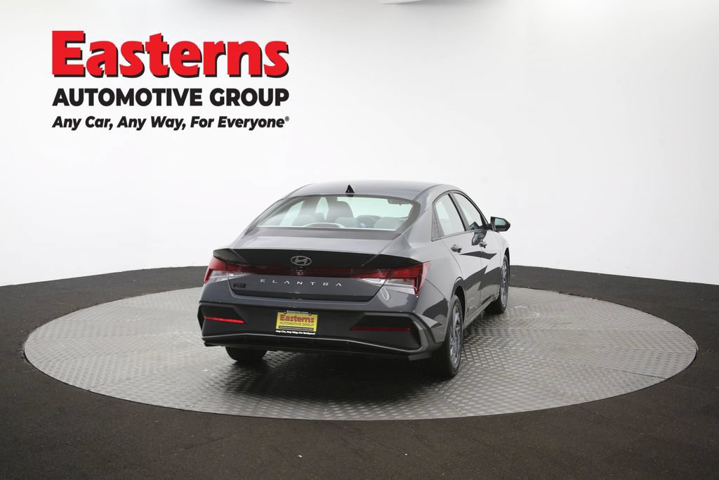 Used 2024 Hyundai Elantra SEL FWD image 37