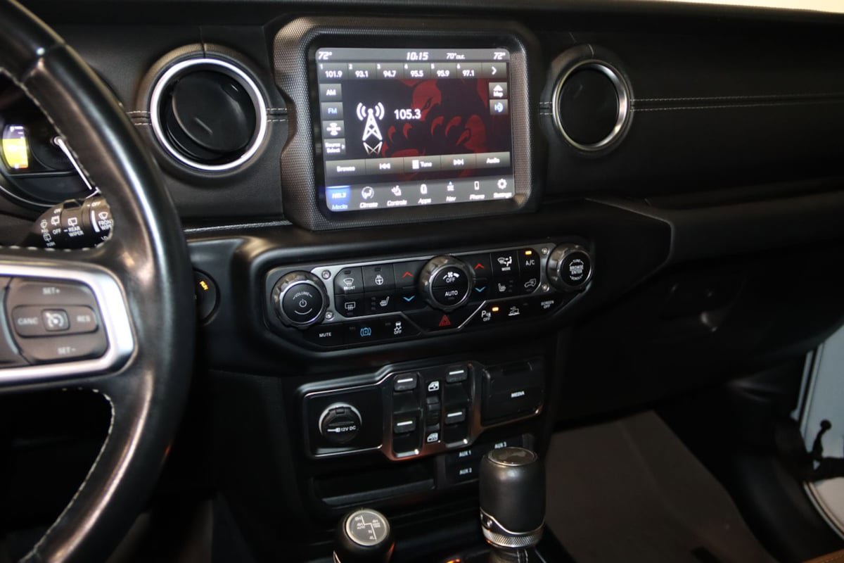 Used 2021 Jeep Wrangler Unlimited Sahara w/ Dual Top Group AWD/4WD image 51