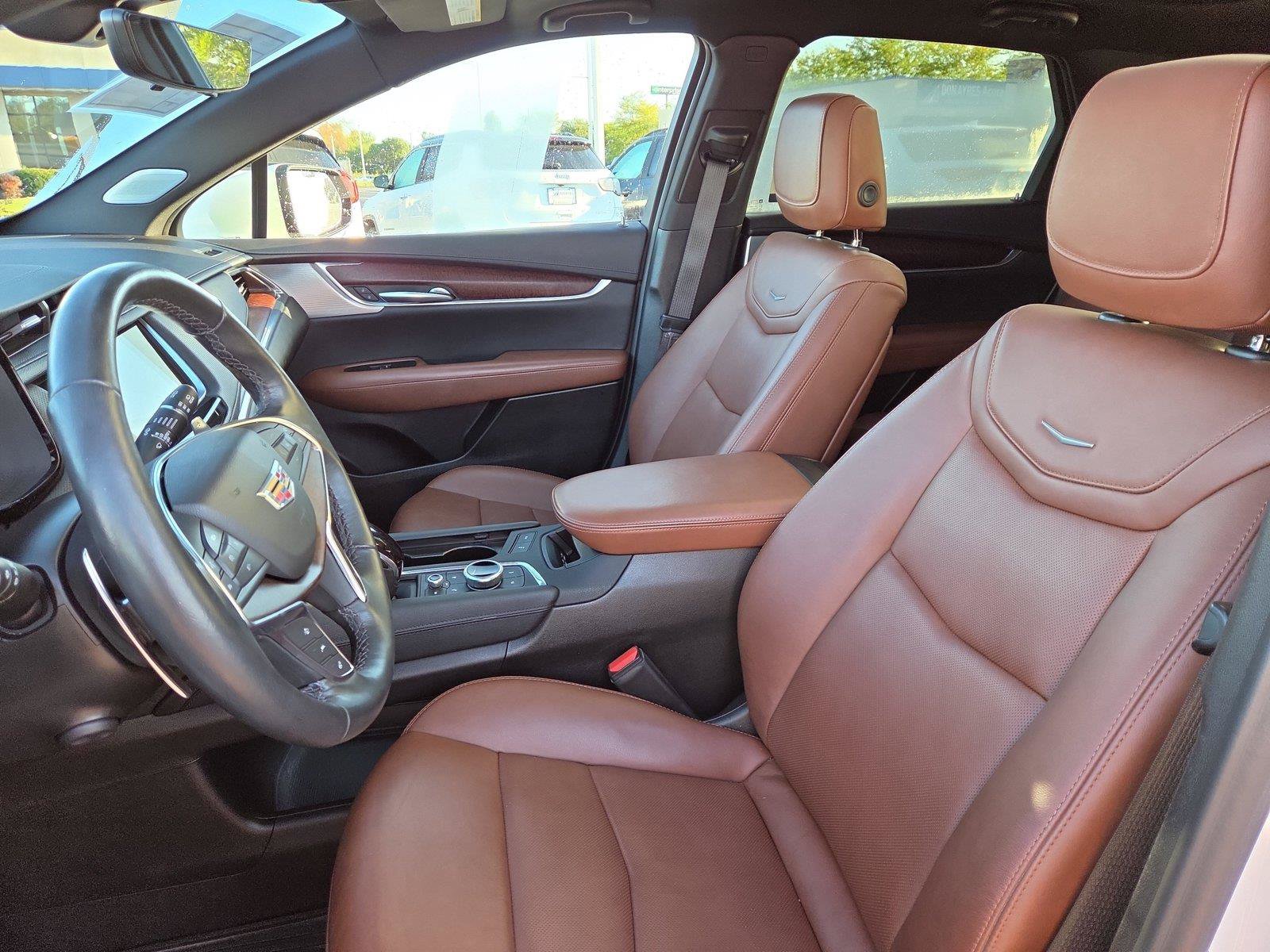 Used 2022 Cadillac XT5 Sportv w/ Technology Package AWD/4WD image 22