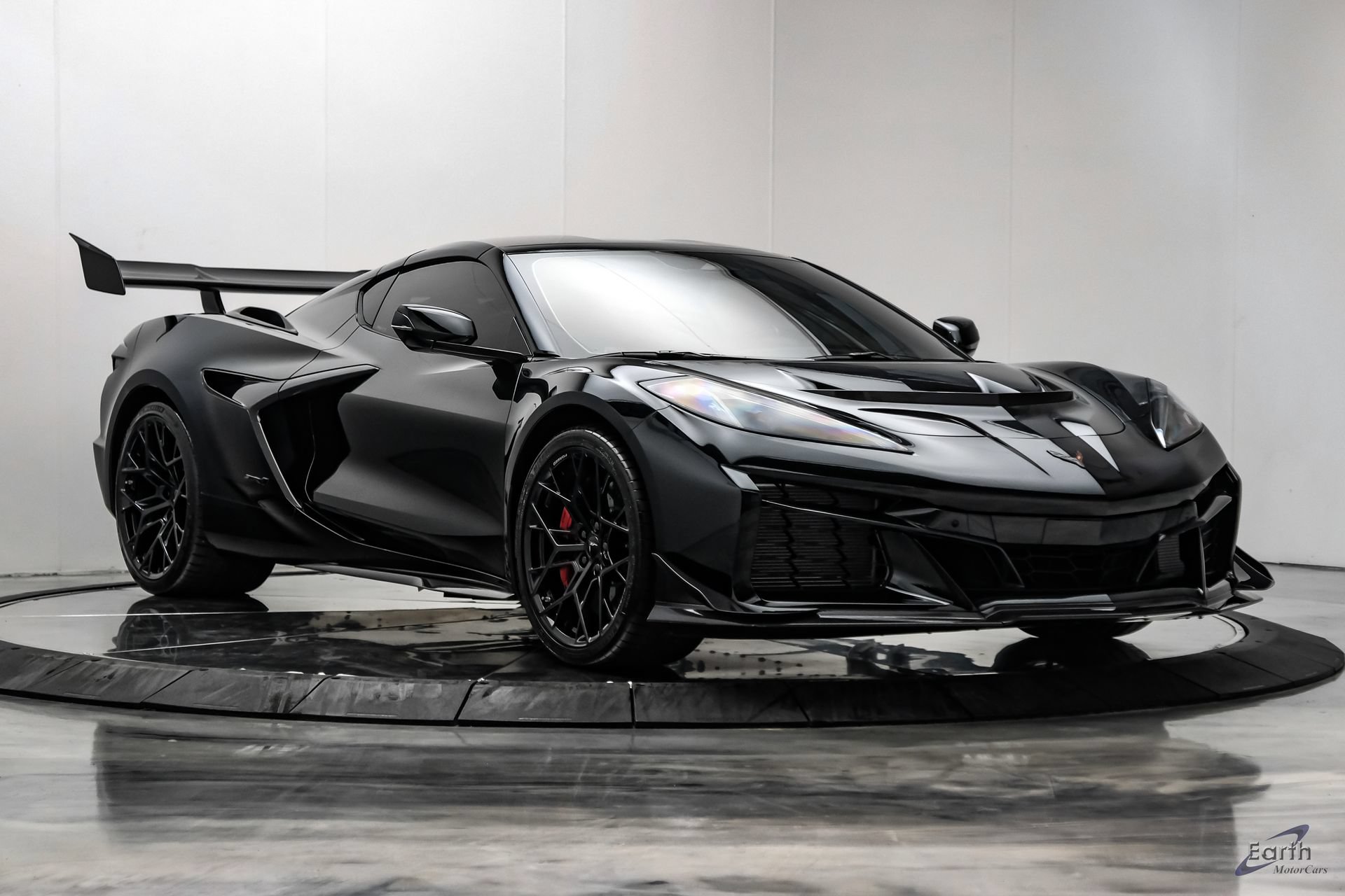 Used 2026 Chevrolet Corvette ZR1 w/ ZR1 Carbon Fiber Aero Package RWD image 32
