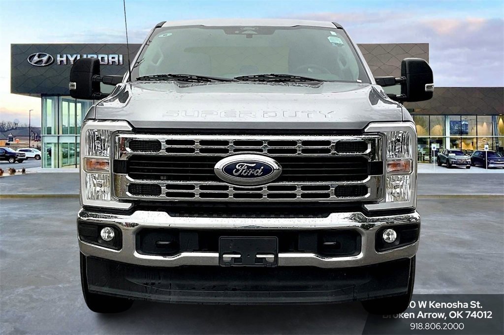 Used 2024 Ford F250 XLT image 3