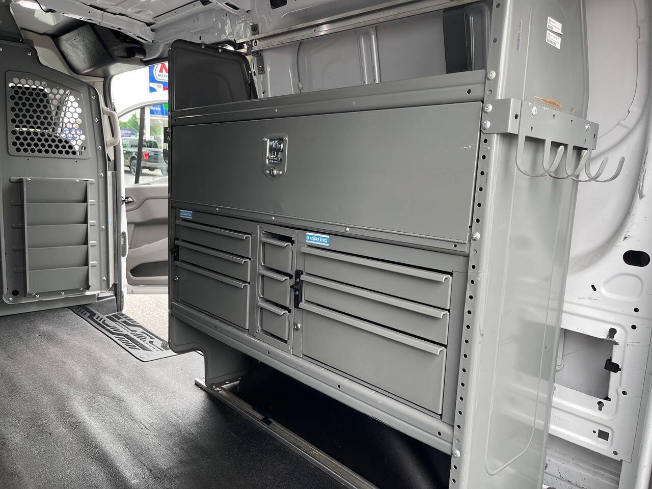 Used 2022 Ford Transit 150 Low Roof RWD image 32