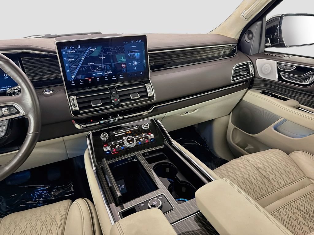 Used 2023 Lincoln Navigator L Black Label AWD/4WD image 24