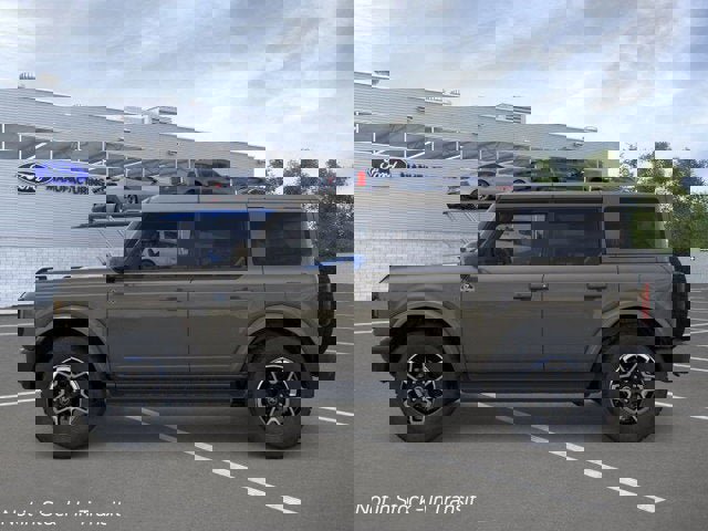 New 2025 Ford Bronco Outer Banks image 3