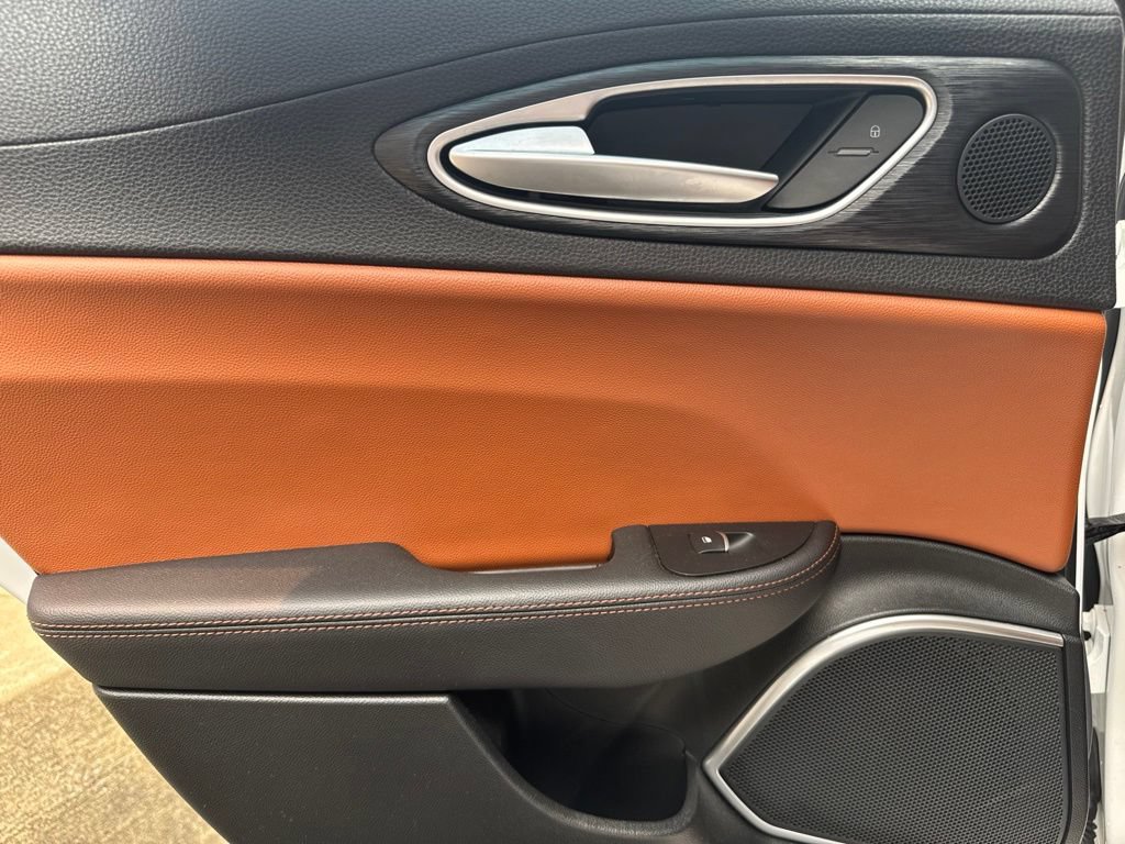 Used 2019 Alfa Romeo Giulia AWD image 52