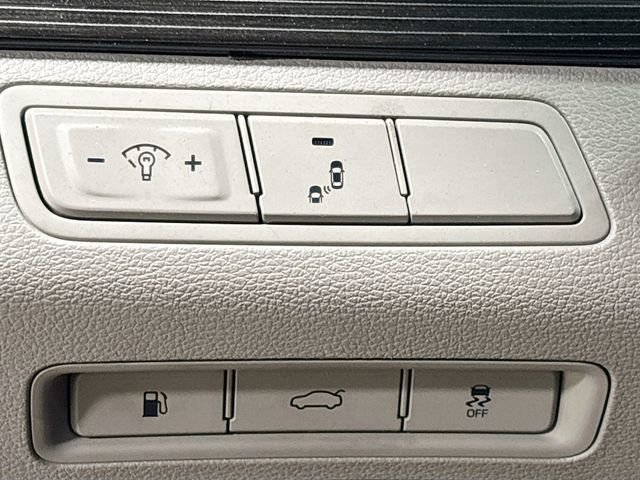 Used 2018 Hyundai Sonata Limited FWD image 12