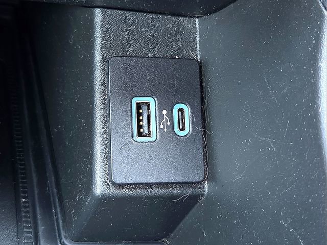 Used 2021 Ford Edge ST w/ Equipment Group 401A AWD/4WD image 19