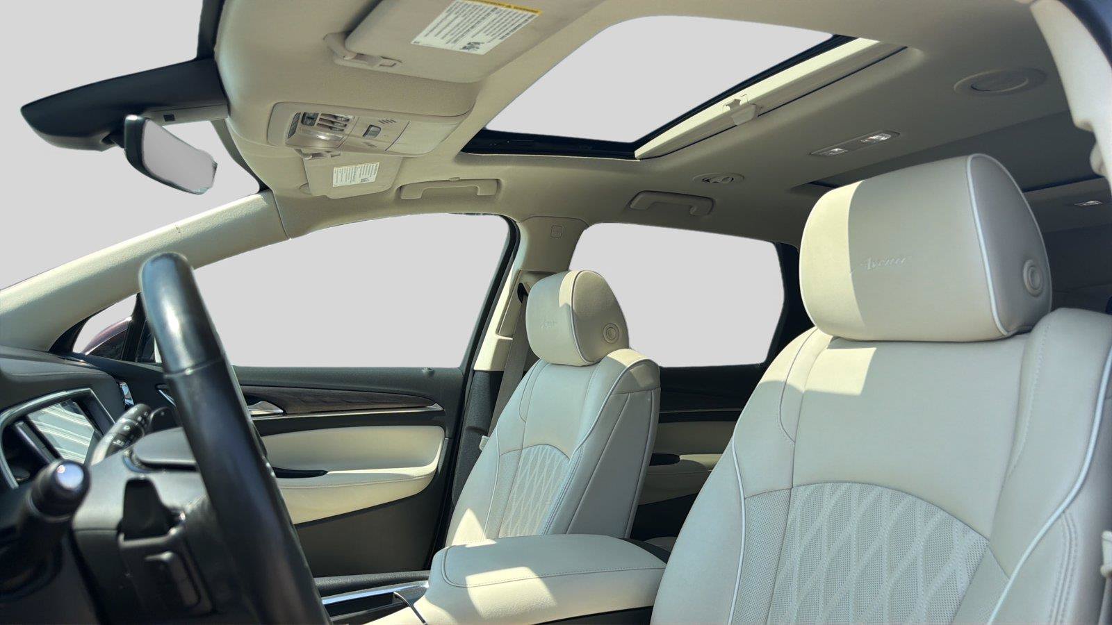 Used 2022 Buick Enclave Avenir w/ Avenir Technology Package AWD/4WD image 18