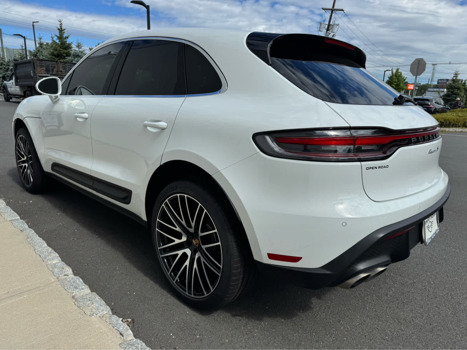 Used 2026 Porsche Macan S AWD/4WD image 9