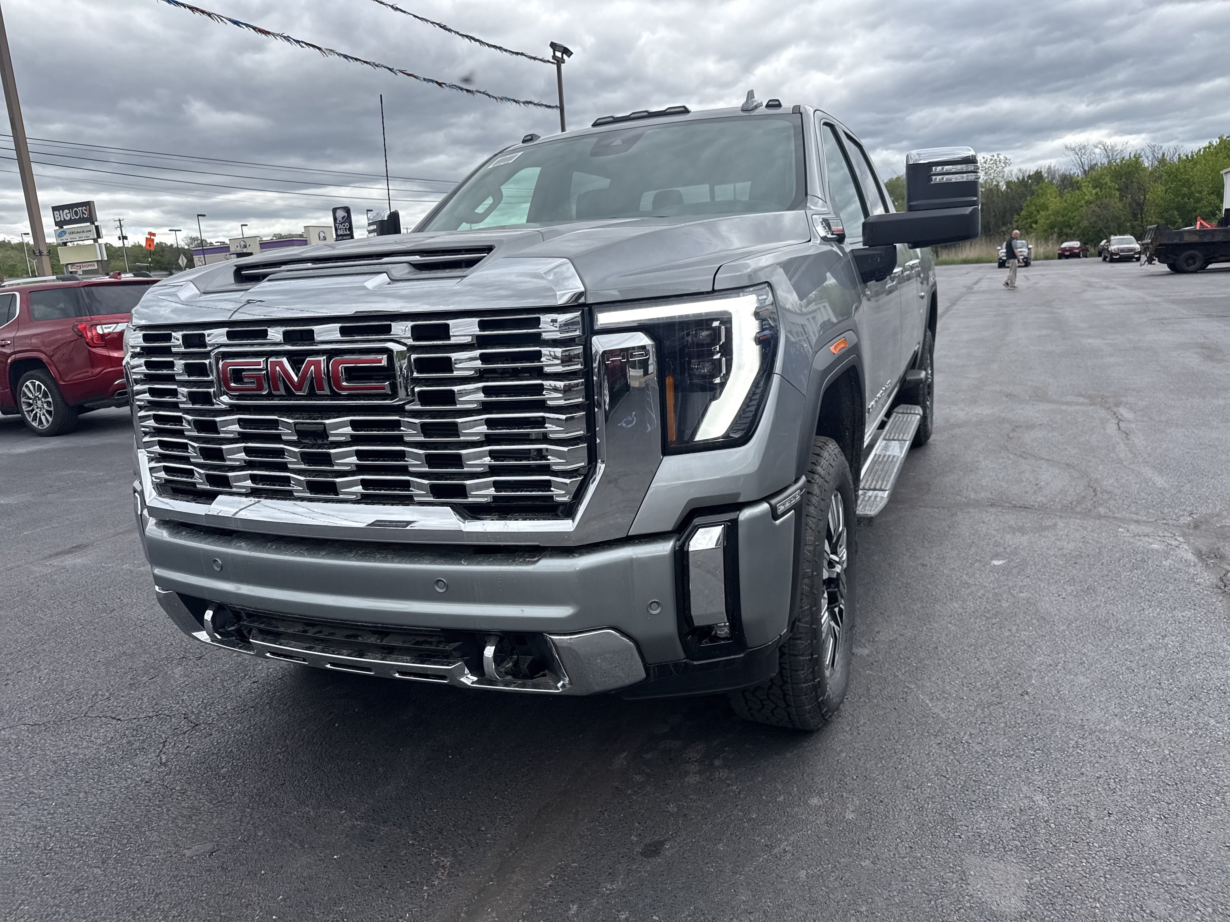 New 2026 GMC Sierra 2500 Denali w/ Denali Reserve Package AWD/4WD image 10