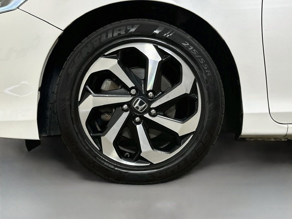 Used 2016 Honda Accord EX image 37