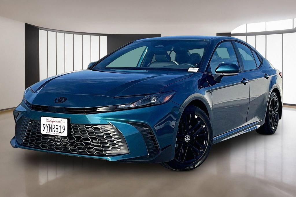 Used 2026 Toyota Camry SE w/ Multimedia Upgrade Package FWD image 1
