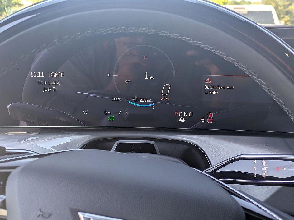 New 2026 Cadillac Vistiq Luxury image 16