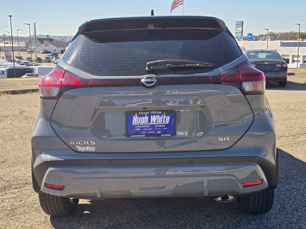 Used 2023 Nissan Kicks SR FWD image 11